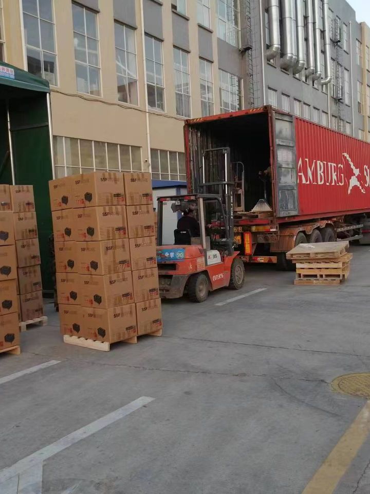 Export Packaging & Loading