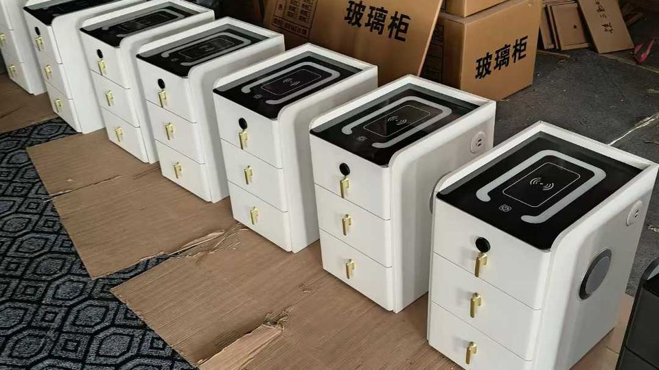 How to Choose the Right Bedside Table for Your Bedroom